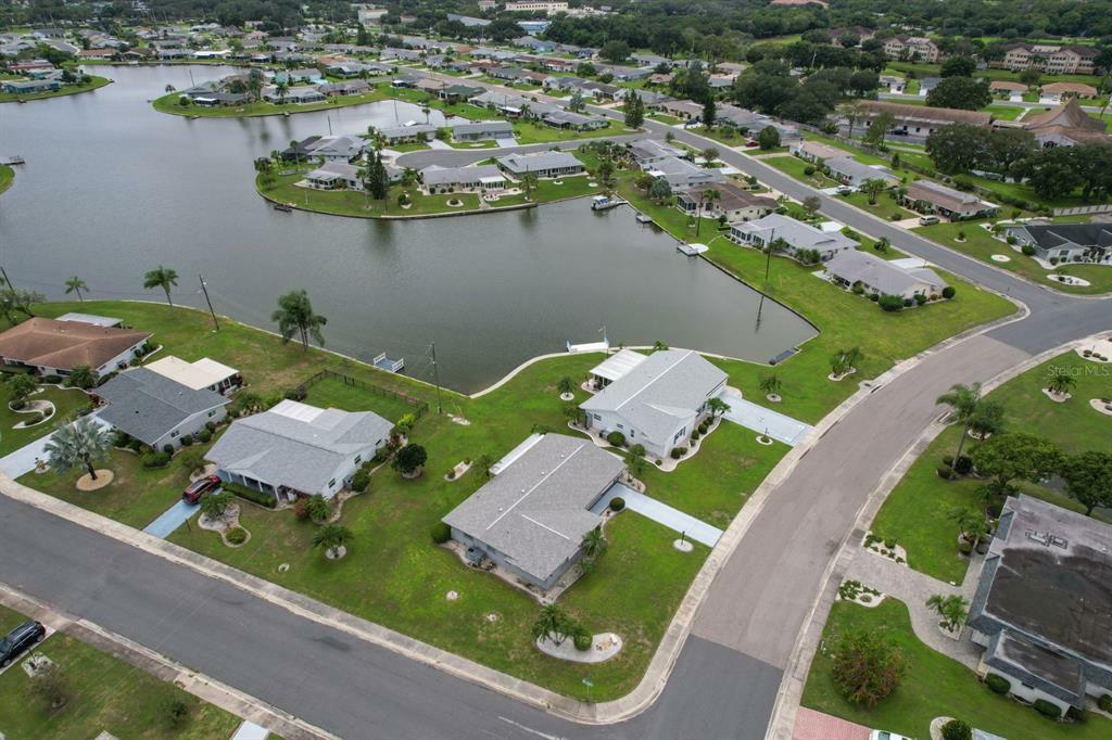 Property Photo:  1716 Danbury Drive  FL 33573 