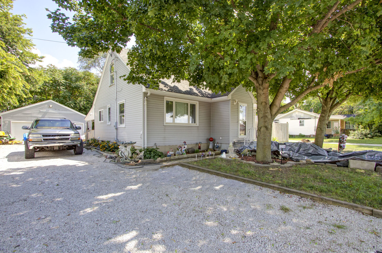 Property Photo:  1214 S Hamilton Street  IL 61951 