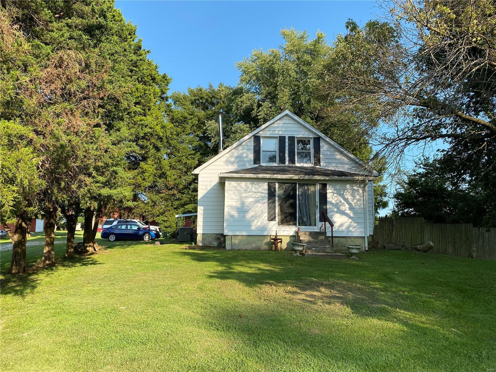Property Photo: 2672 Woodburn Road IL 62014