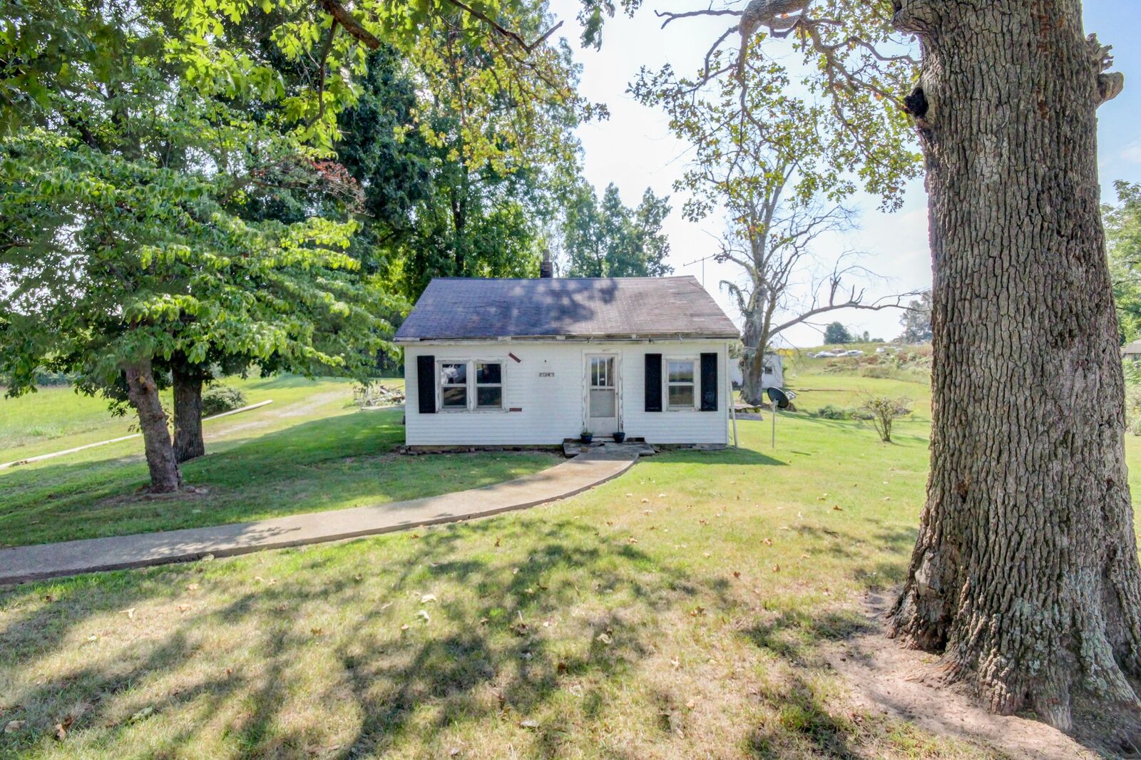 Property Photo:  5345 Butler Rd  KY 42240 