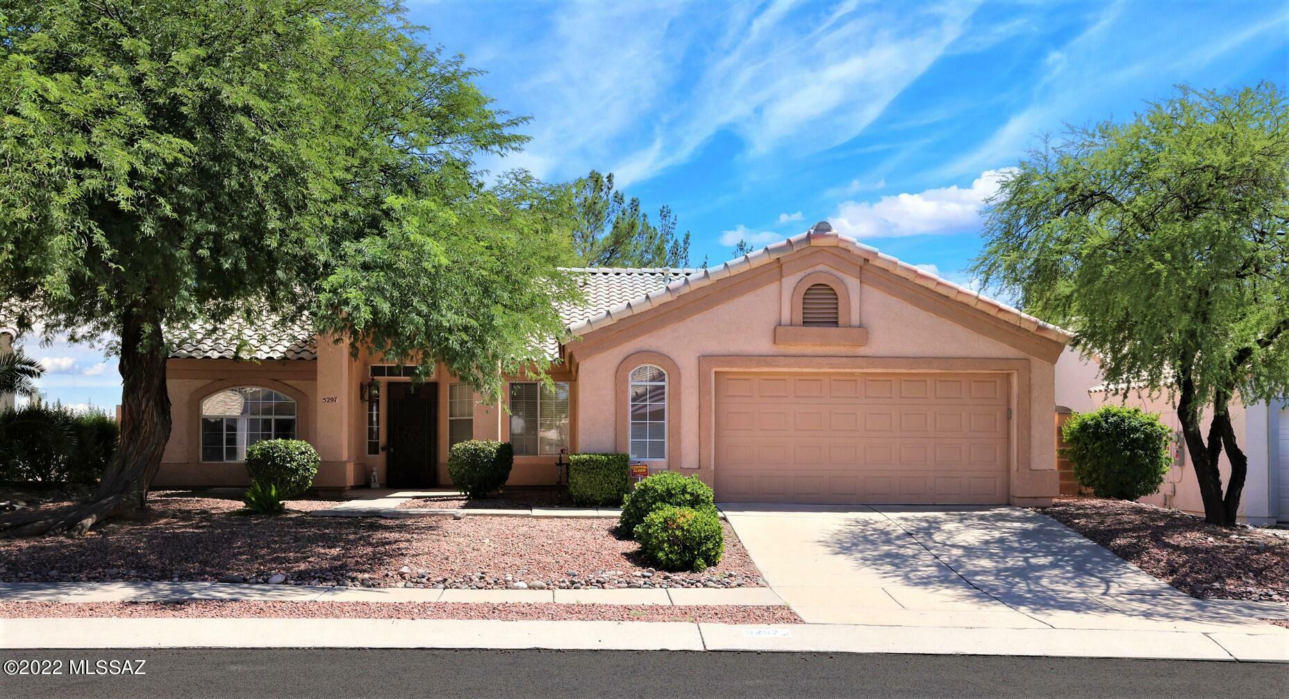 Property Photo:  5297 W Hematite Place  AZ 85742 