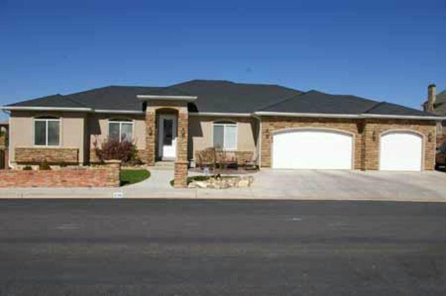 Property Photo:  2259 W Crestview  UT 84720