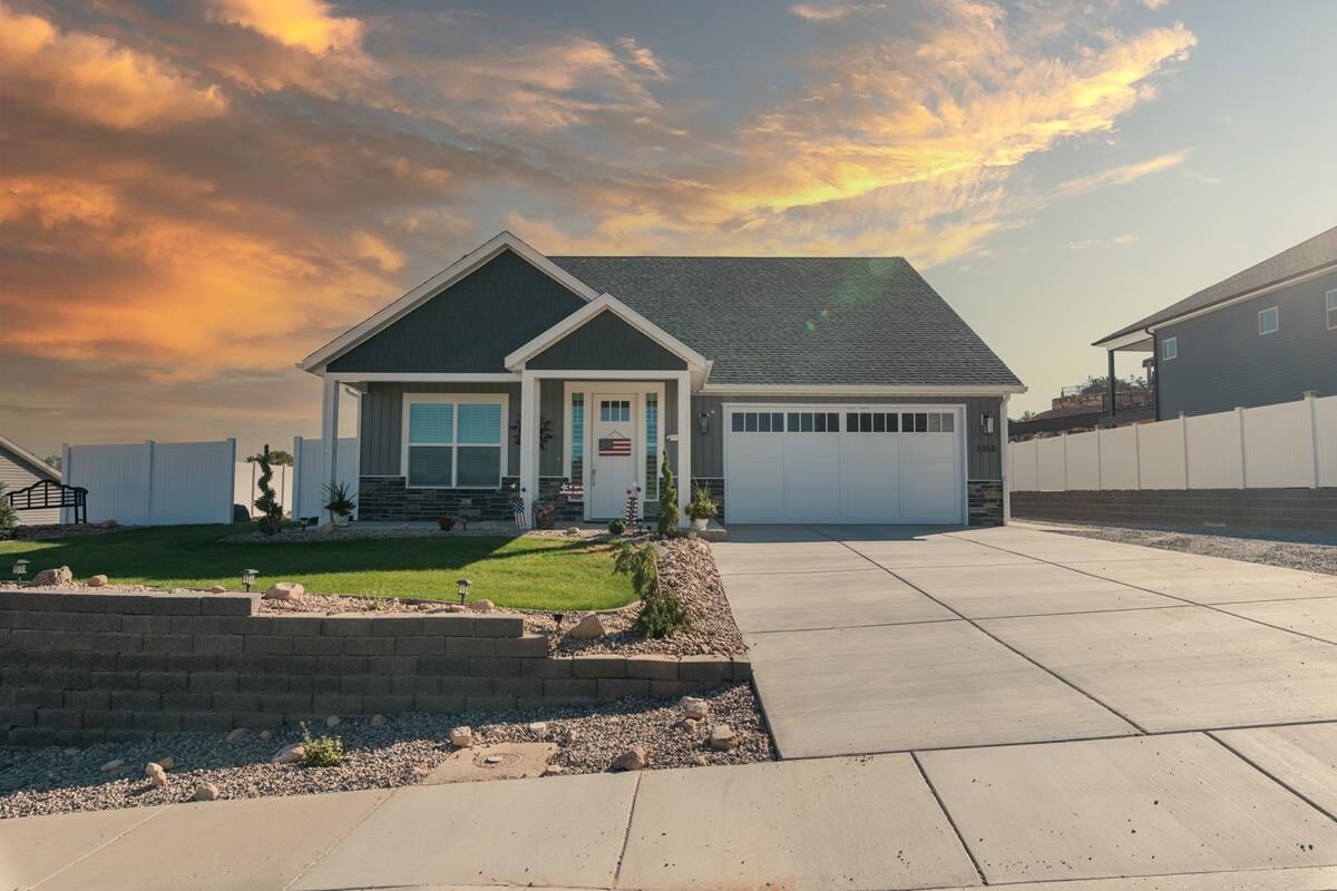 Property Photo:  3368 W Kingsbury Dr  UT 84720