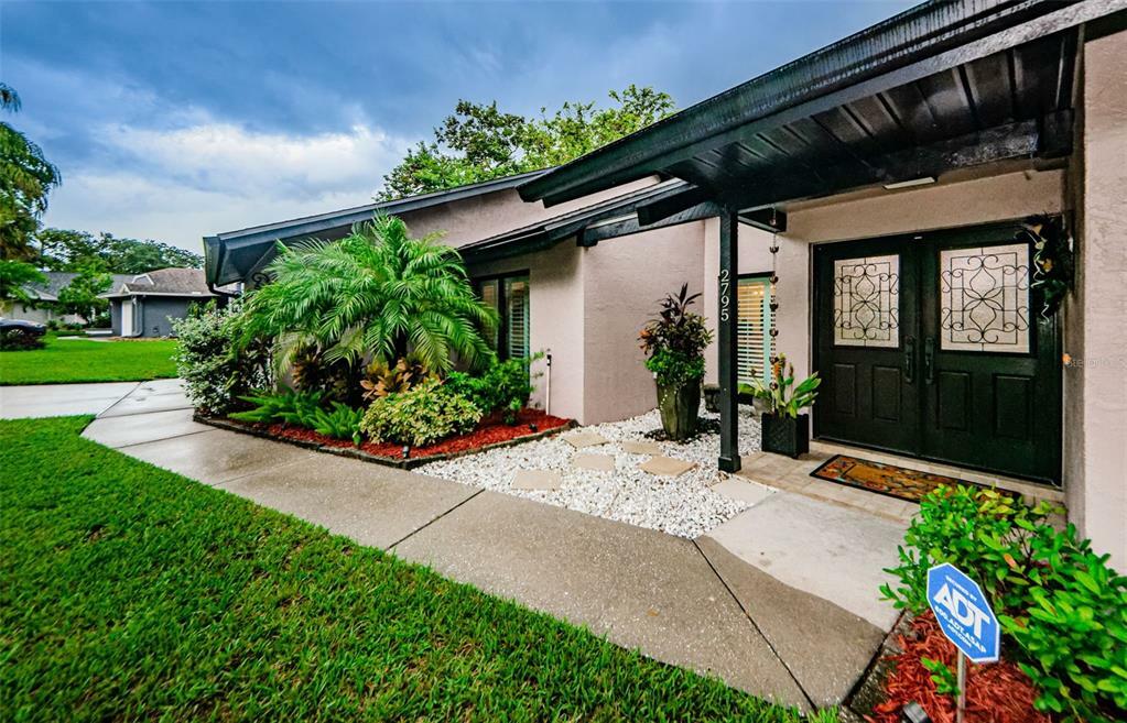 Property Photo:  2795 Valencia Lane W  FL 34684 