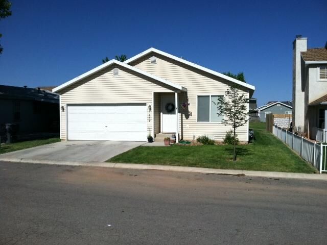 Property Photo:  1359 N 650 W  UT 84721 