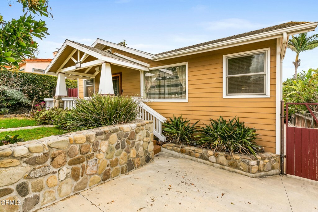 Property Photo:  396 Fairview Drive  CA 93001 