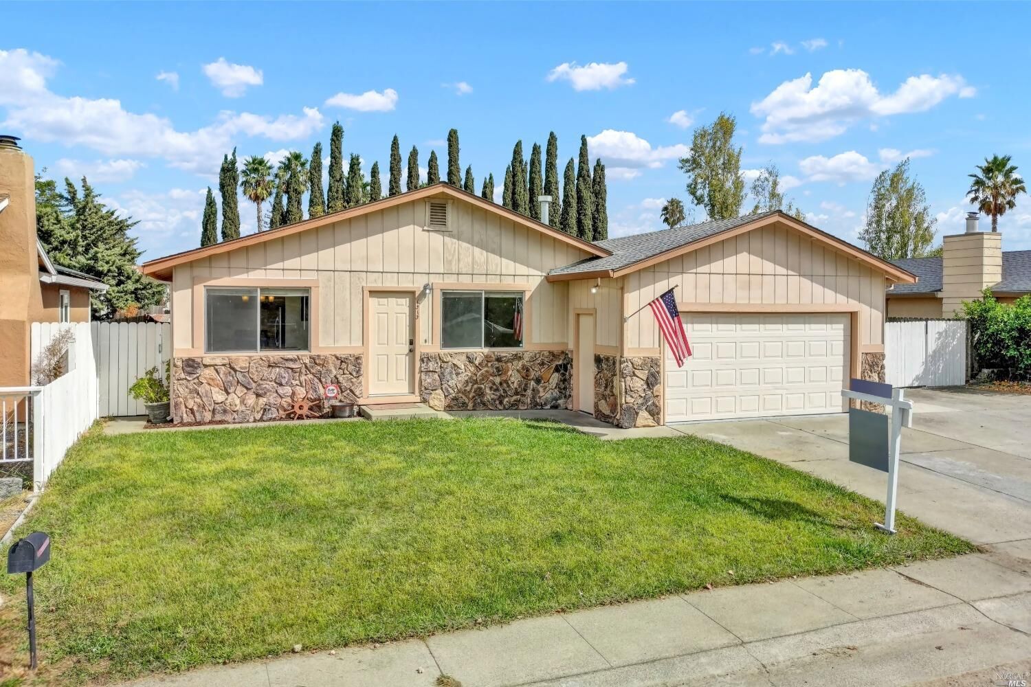 Property Photo:  1313 Phillip Way  CA 94585