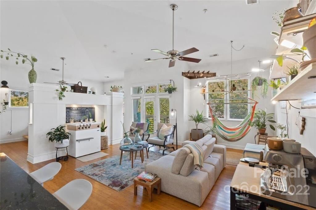 Property Photo: 635 N Alexander Street NC 28202