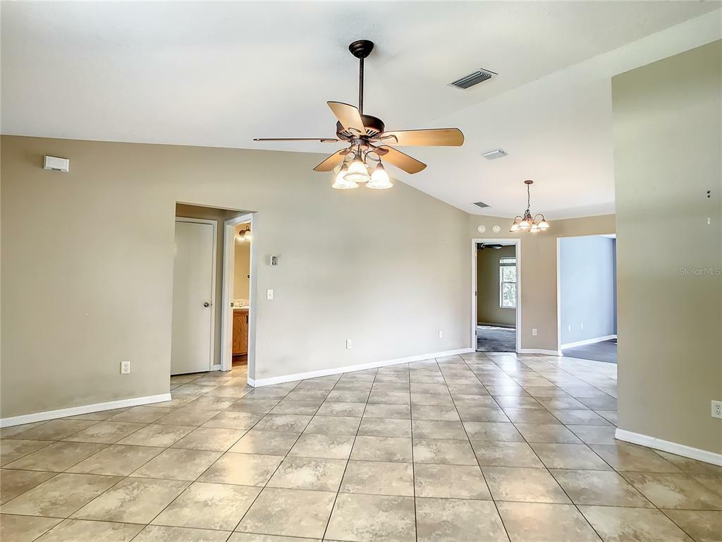 Property Photo:  17353 SE 76th Flintlock Terrace  FL 32162 