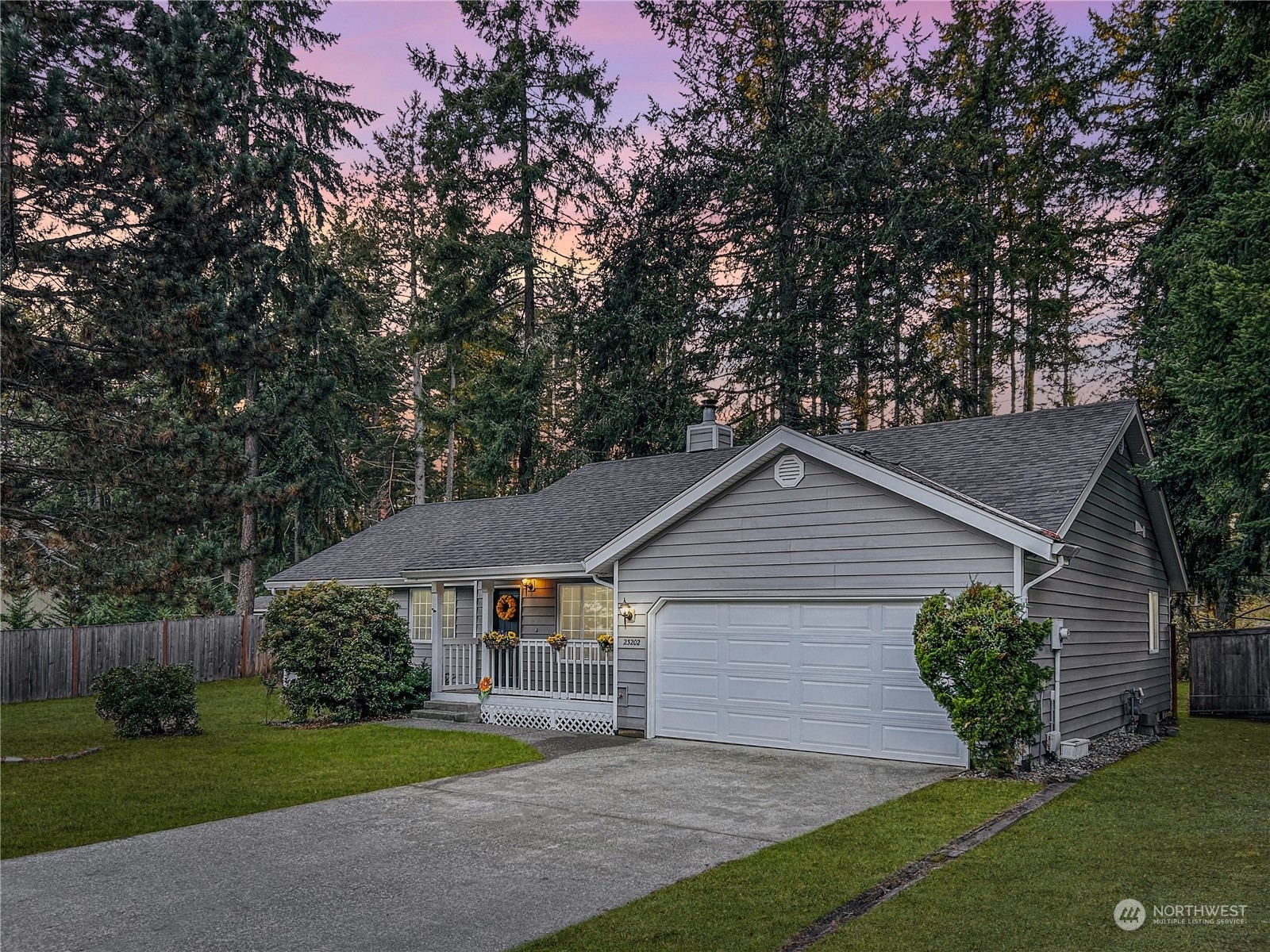 Property Photo: 23202 53rd Avenue Ct E WA 98387