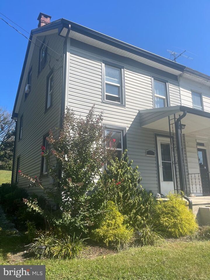1850 Woodberry Road  York PA 17408 photo