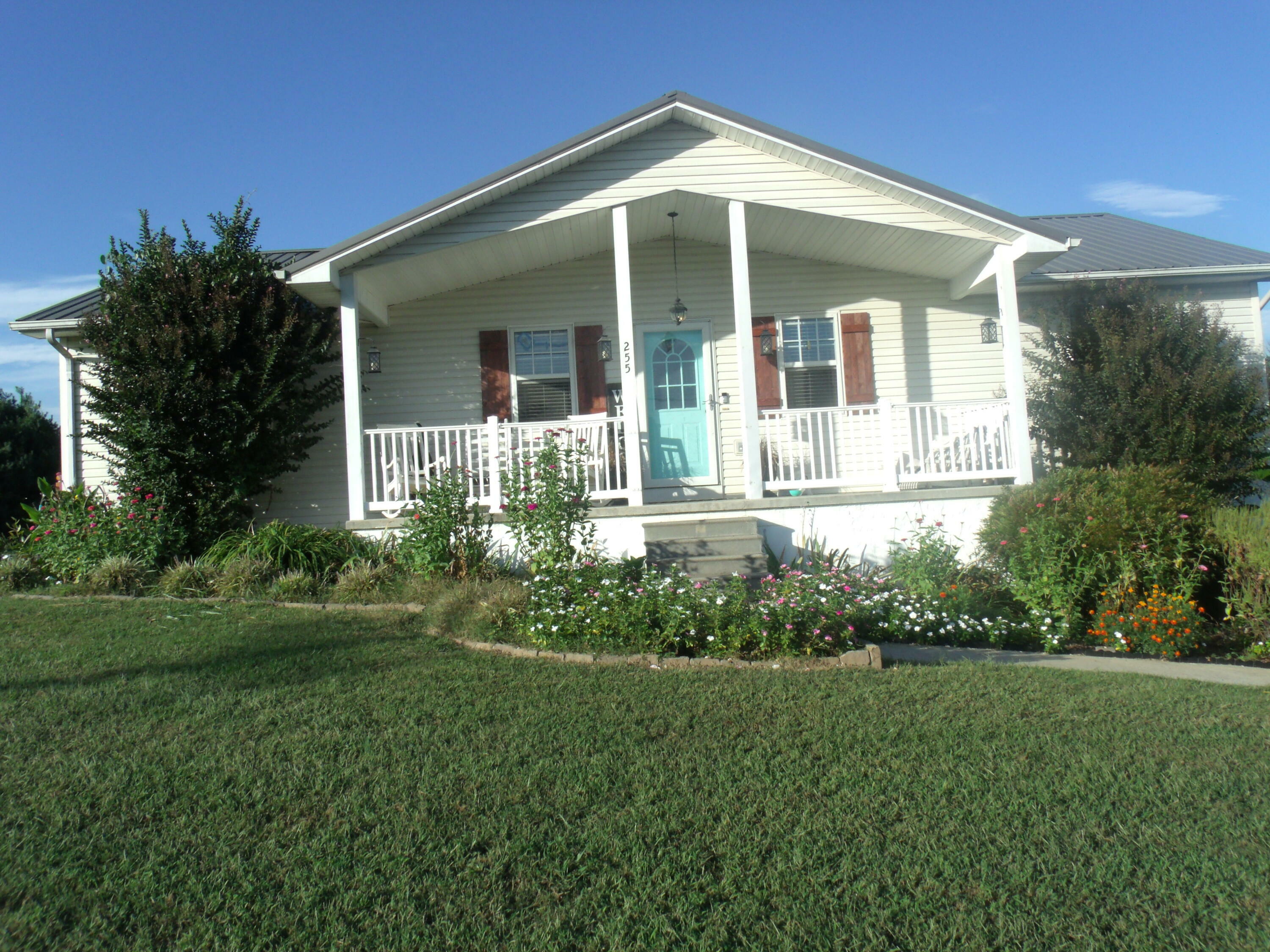 Property Photo:  255 Angela Dr  TN 37397 