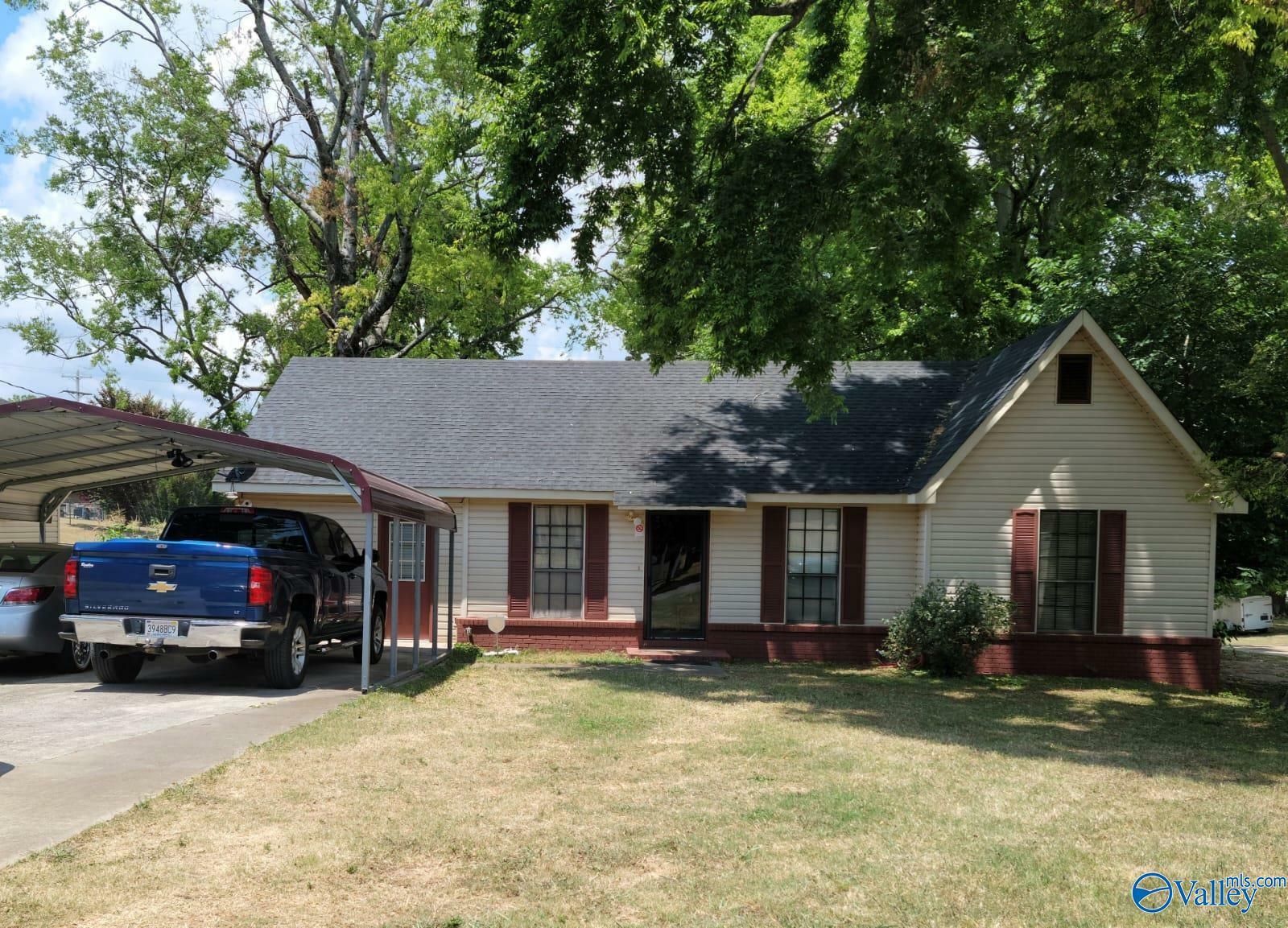 311 N Weakley Street  Florence AL 35630 photo