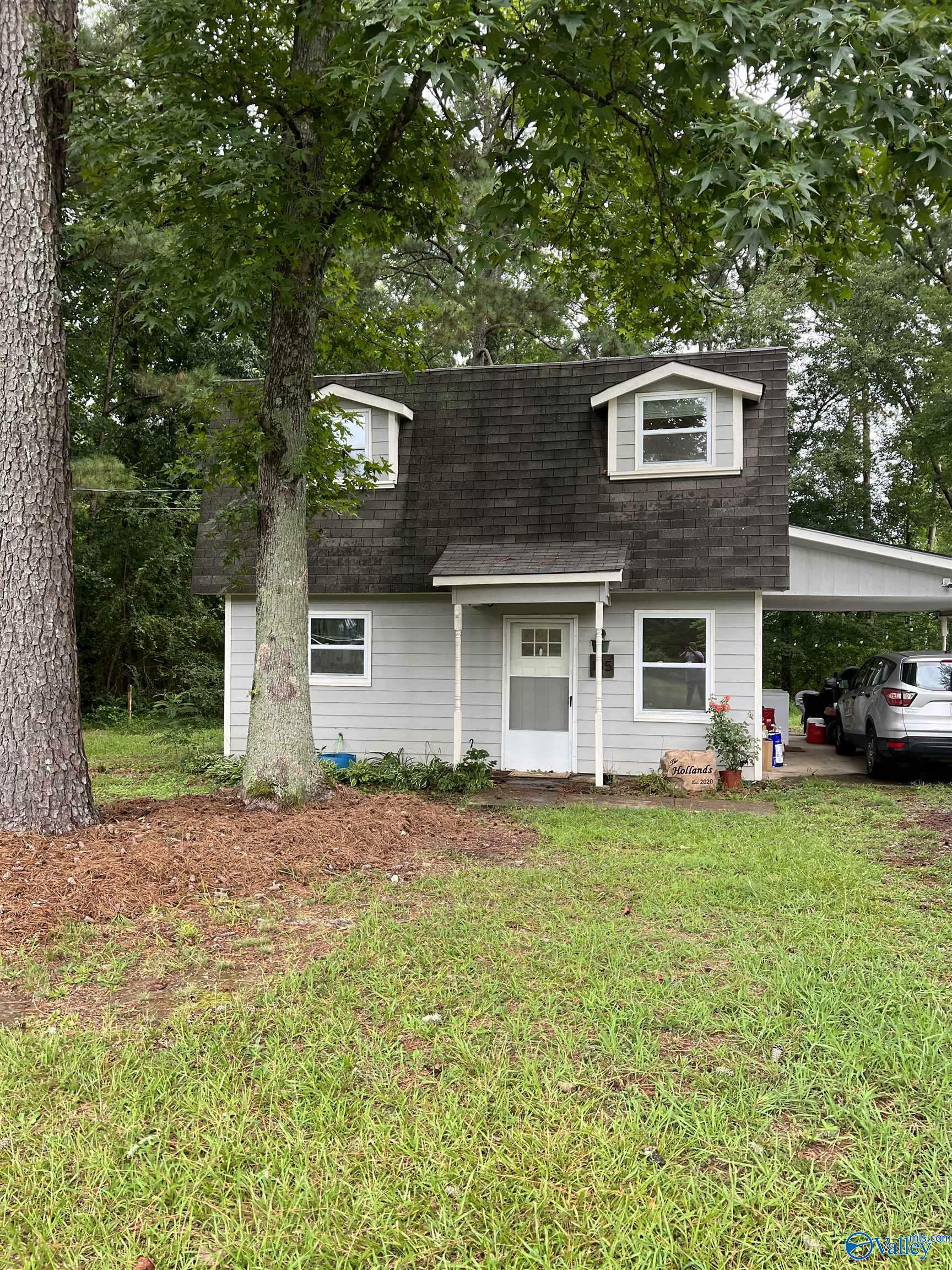 Property Photo:  155 Chestnut Street S  AL 35956 