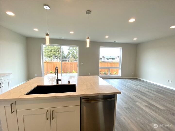 Property Photo: 400 SW Ballast Way WA 98277