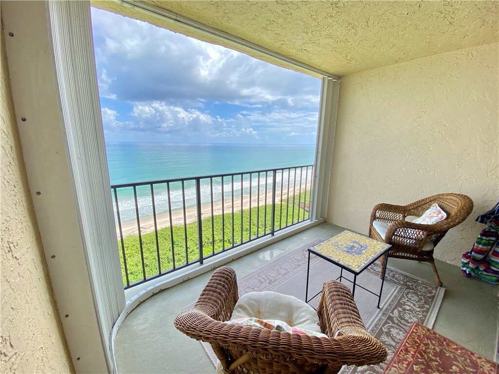 Property Photo:  4250 N Hwy Highway A1a 1104  FL 34950 