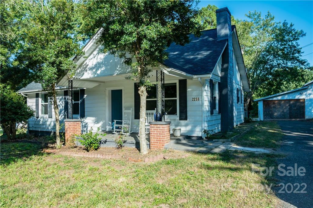 Property Photo: 2233 Tomlinson Loop NC 28612
