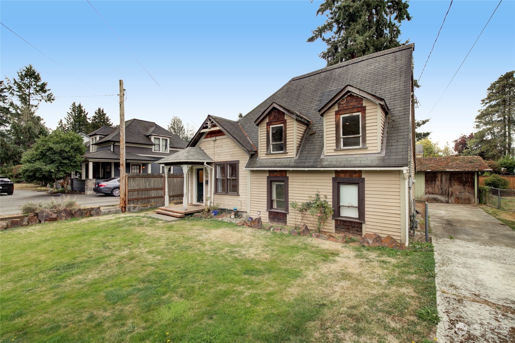 Property Photo:  436 S Lewis Street  WA 98272 