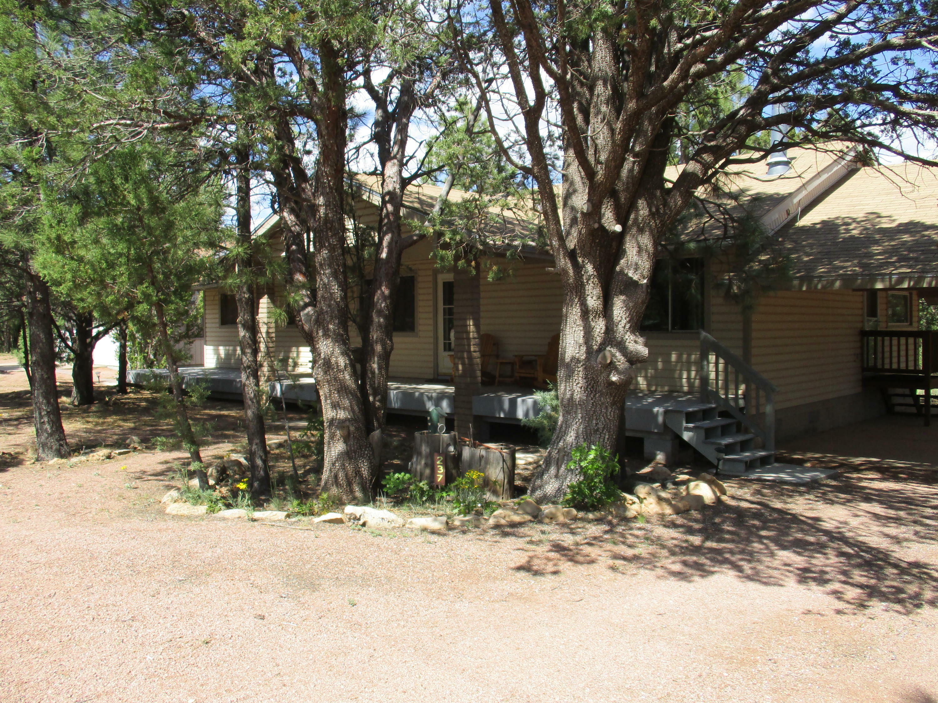 Property Photo:  1847 Green Acres Drive  AZ 86024 