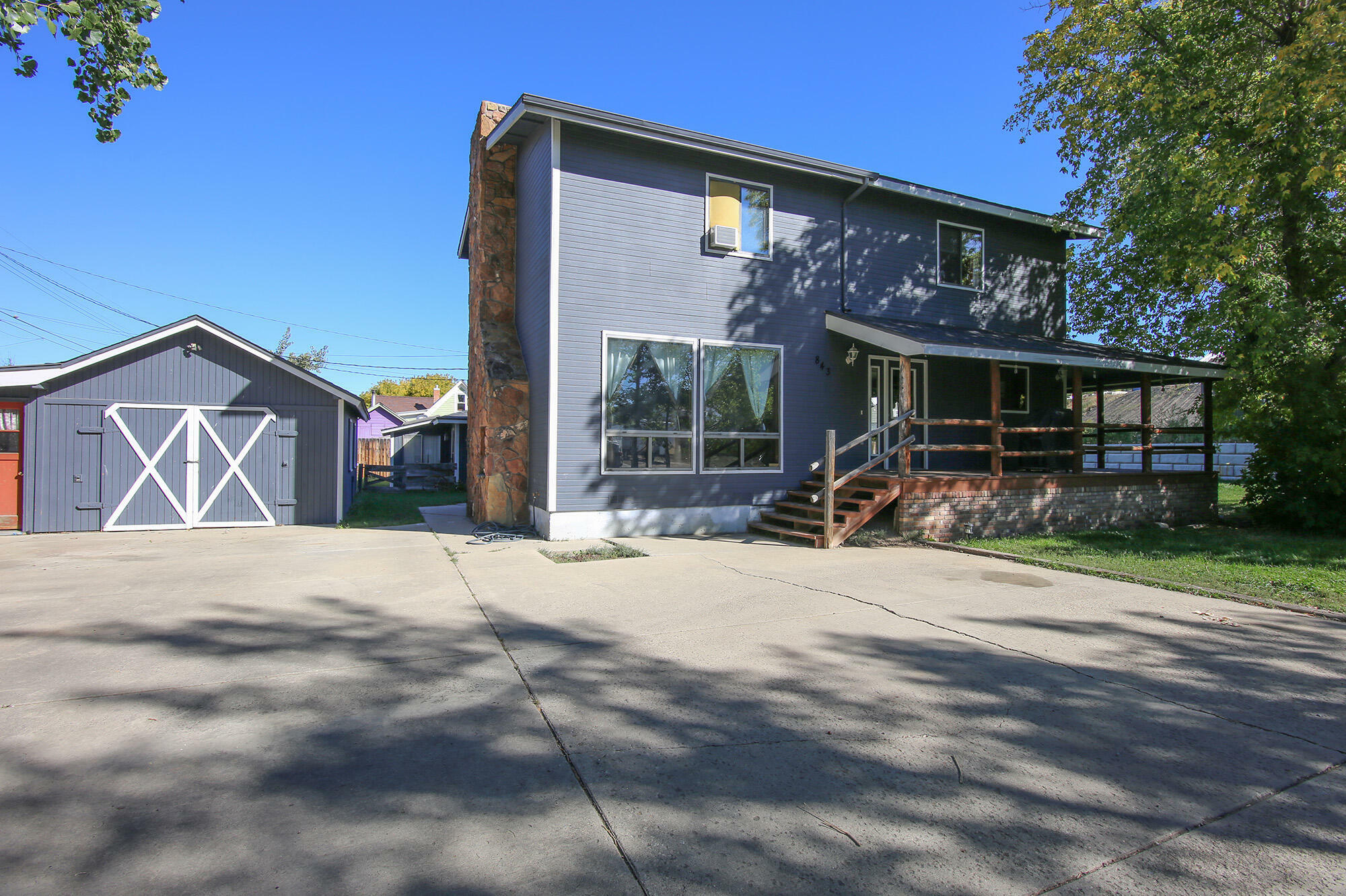 Property Photo:  843 King Street  WY 82801 