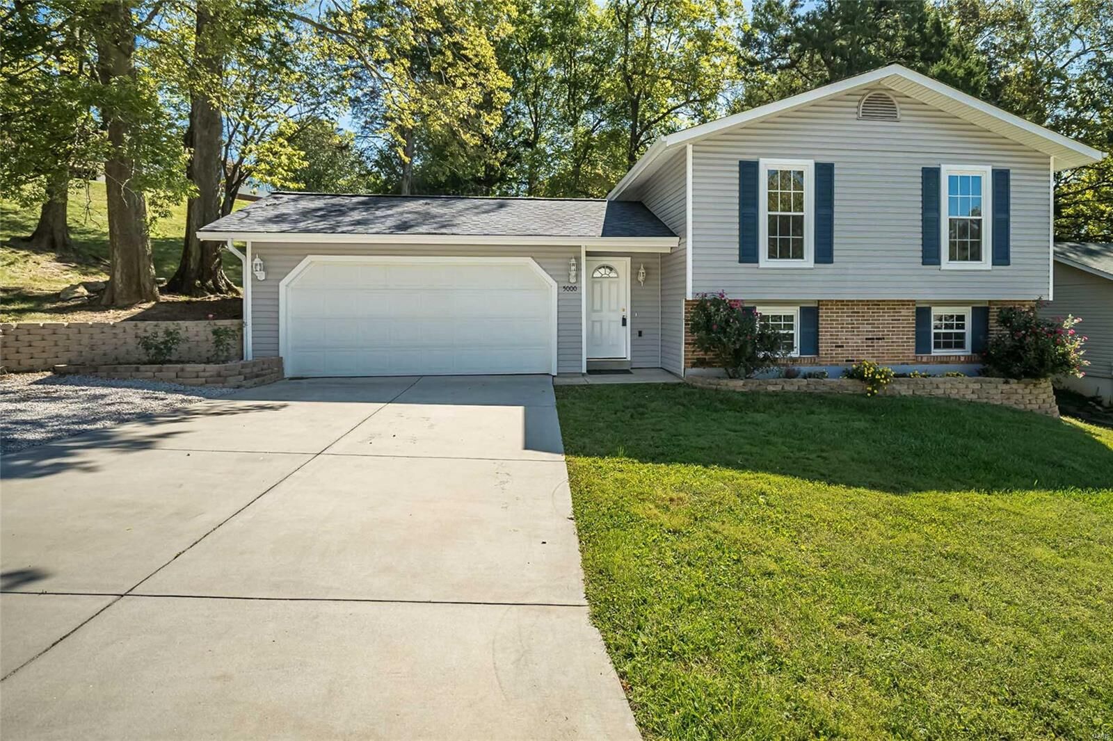 Property Photo:  5000 Aspen Drive  MO 63052 