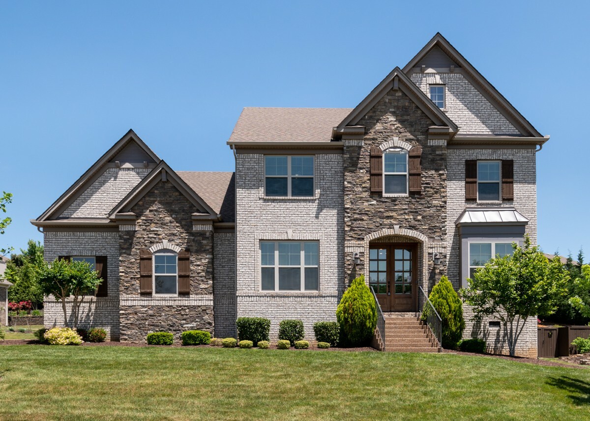 Property Photo: 555 Great Angelica Way TN 37135