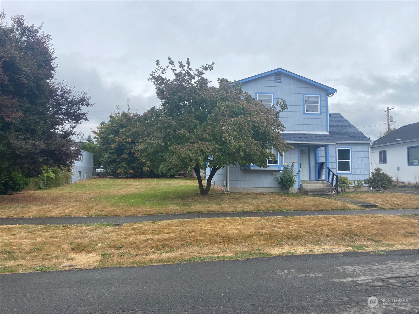 Property Photo:  910 S Silver Street  WA 98531 