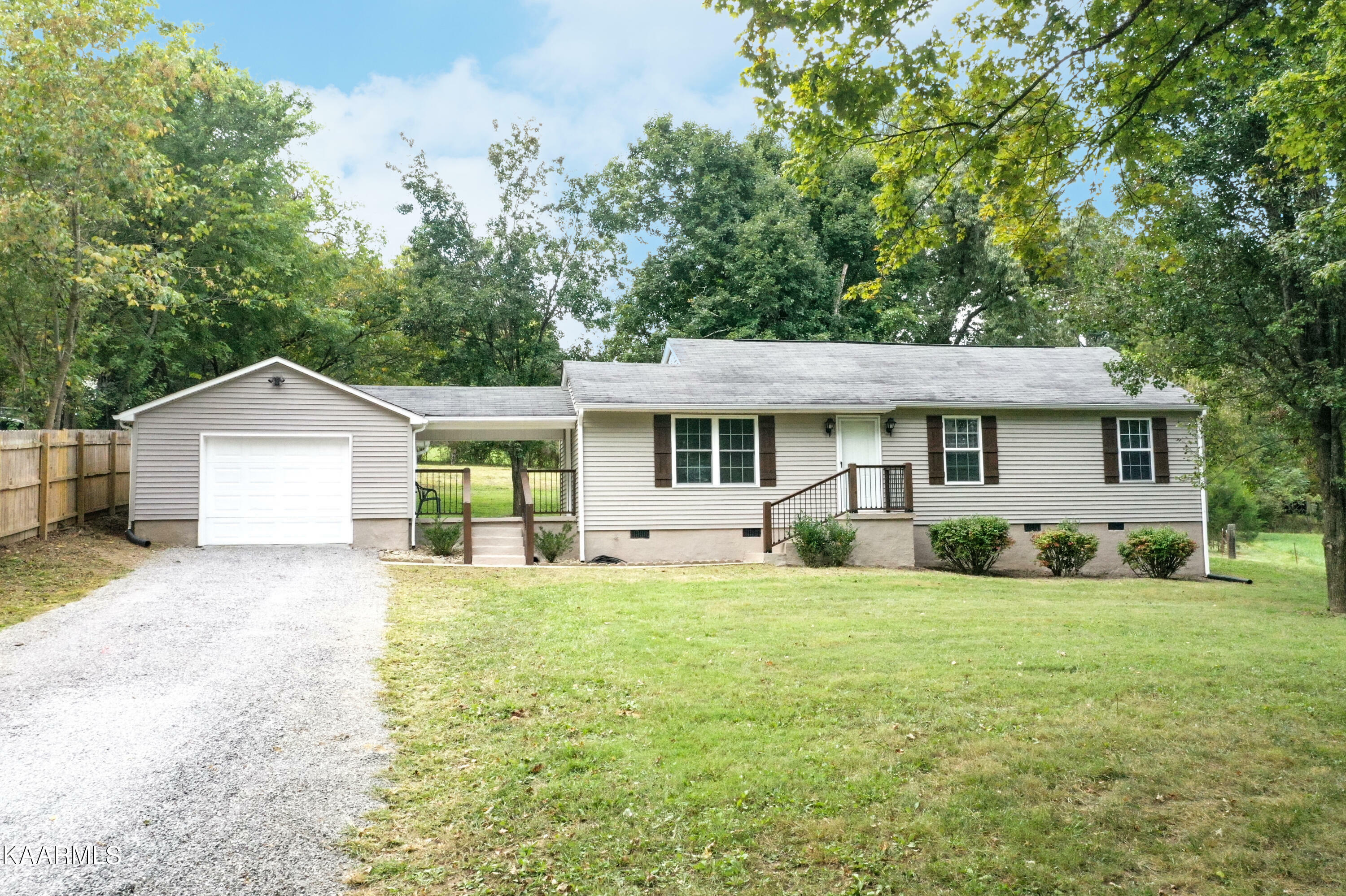 Property Photo:  2309 Woods Creek Rd  TN 37924 