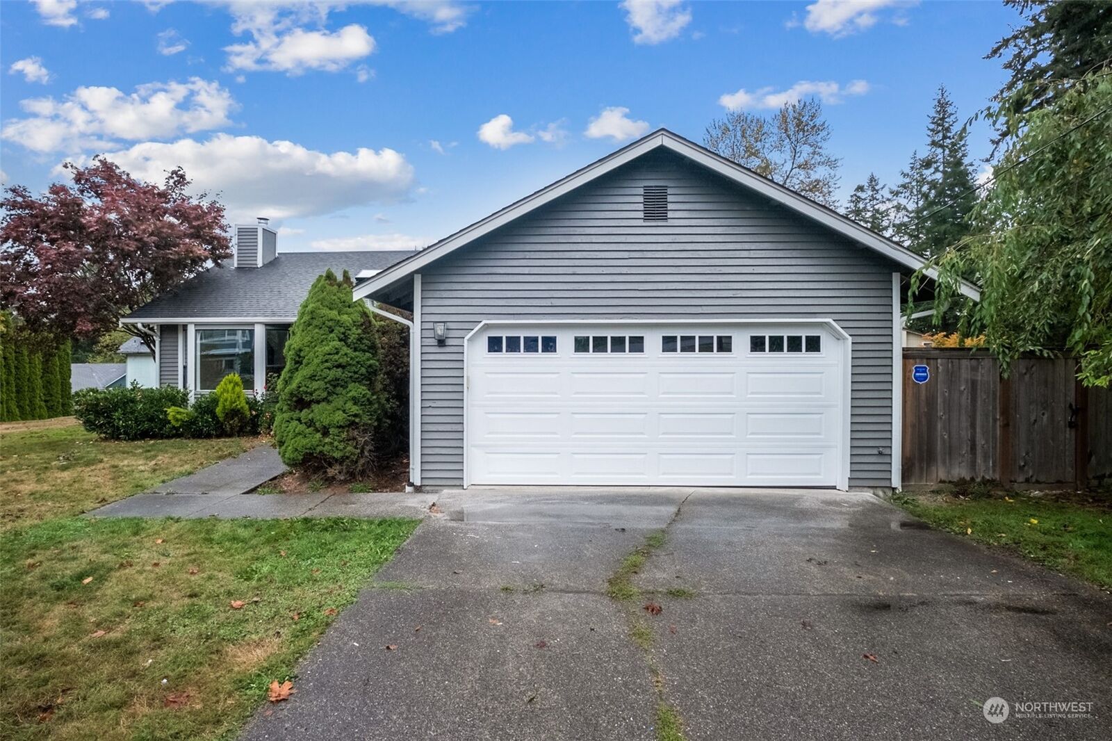 Property Photo:  26336 220th Place SE  WA 98038 