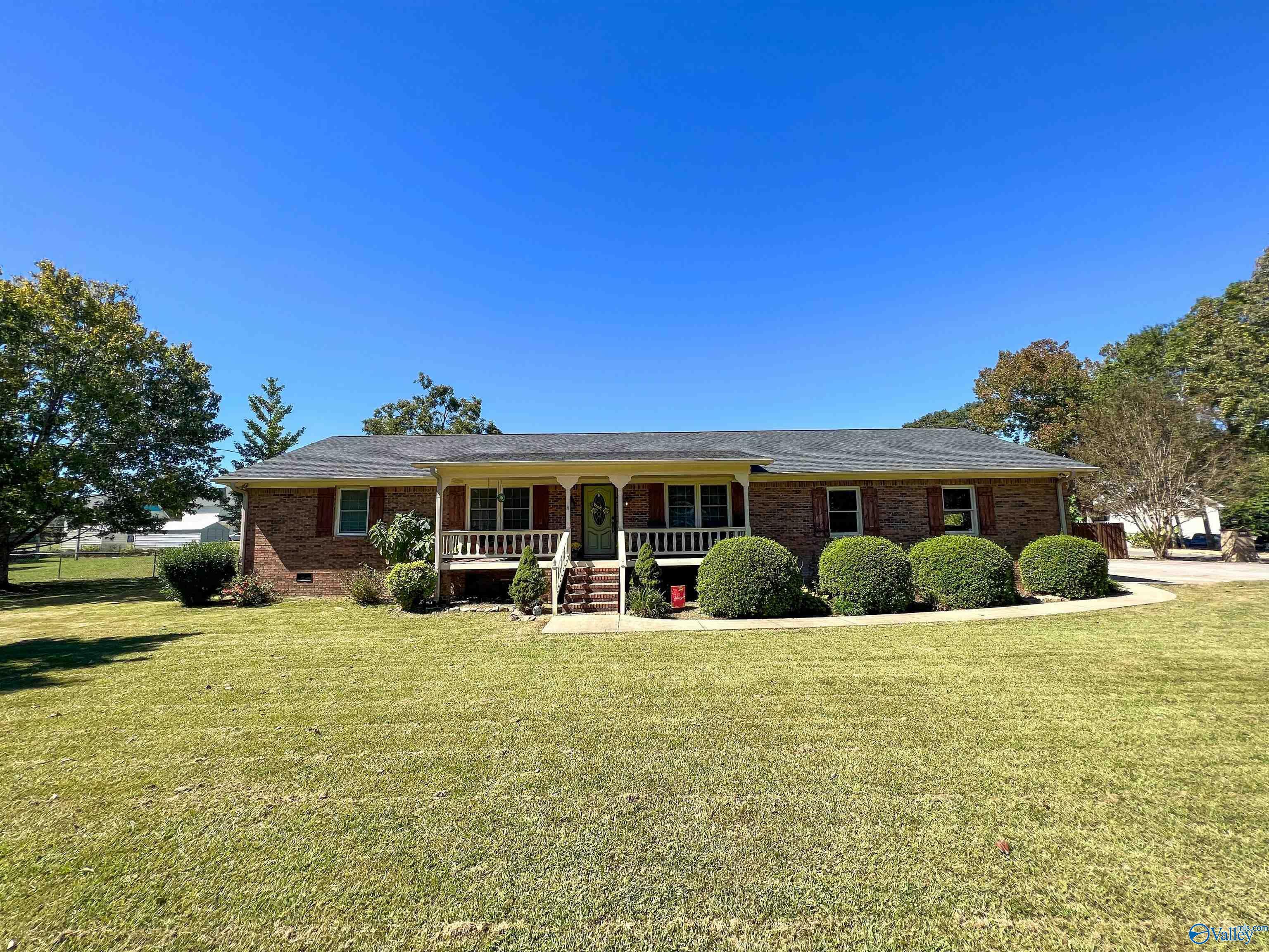 Property Photo:  3881 Madison Lane  AL 35907 