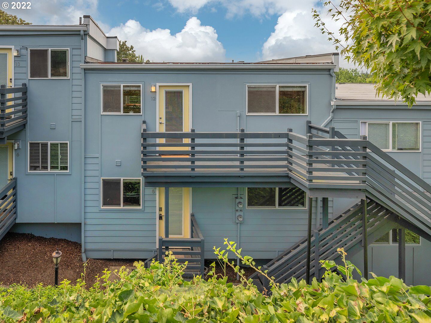 Property Photo:  1300 NE 68th Ave 12  OR 97213 