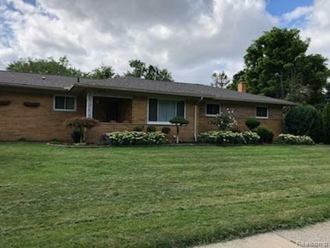 8872 16 1/2 Mile  Sterling Heights MI 48312 1907 photo