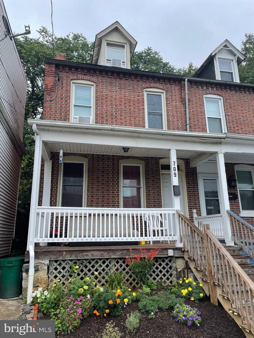 Property Photo:  709 S Prince Street  PA 17603 