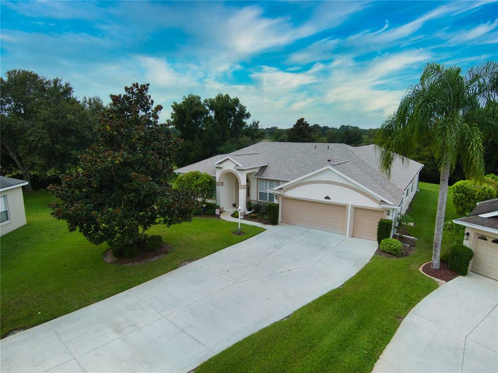 Property Photo:  5304 Tidewater Street  FL 34748 