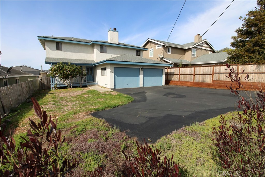 Property Photo:  1721 6th Street  CA 93402 