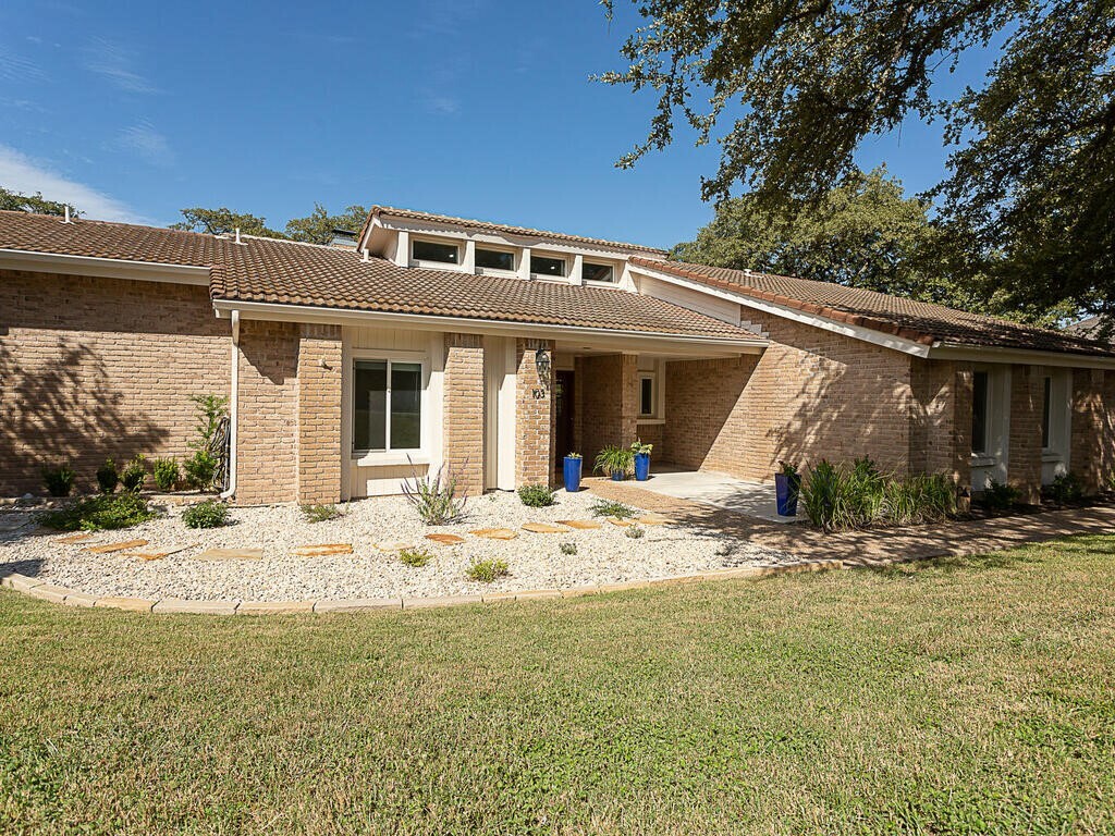 Property Photo:  103 Barbie Court  TX 78734 