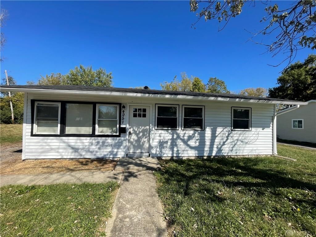 Property Photo: 4951 Live Oak Drive OH 45417