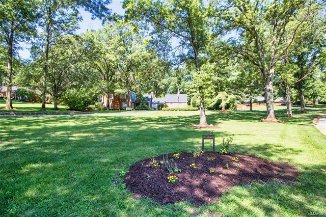 Property Photo:  28 Bellerive Country Club Grounds  MO 63141 