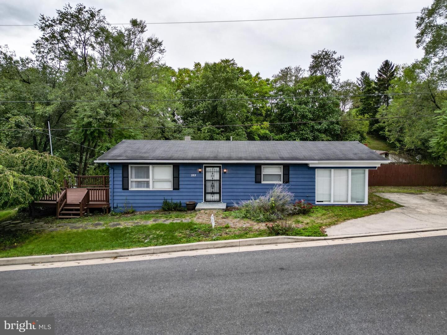 Property Photo:  555 Chestnut Street  WV 26726 