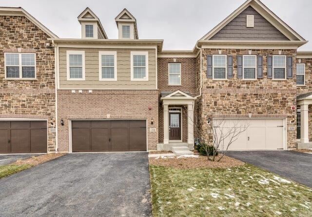 Property Photo:  331 Camberley Lane  IL 60069 