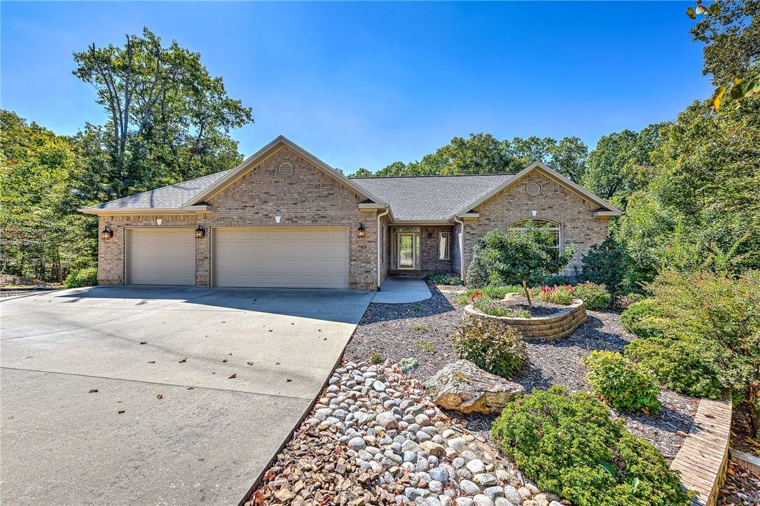 Property Photo: 48 Dornoch Lane AR 72715