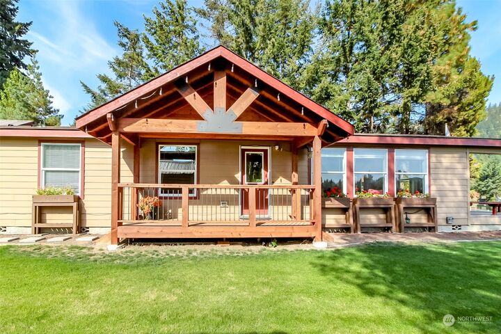 Property Photo:  351  Beaver Lane  WA 98922 