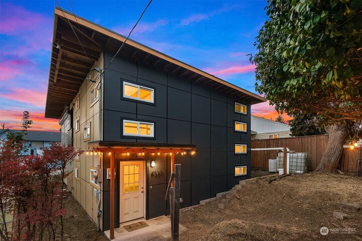 4323 5th Avenue NW  Seattle WA 98107 photo