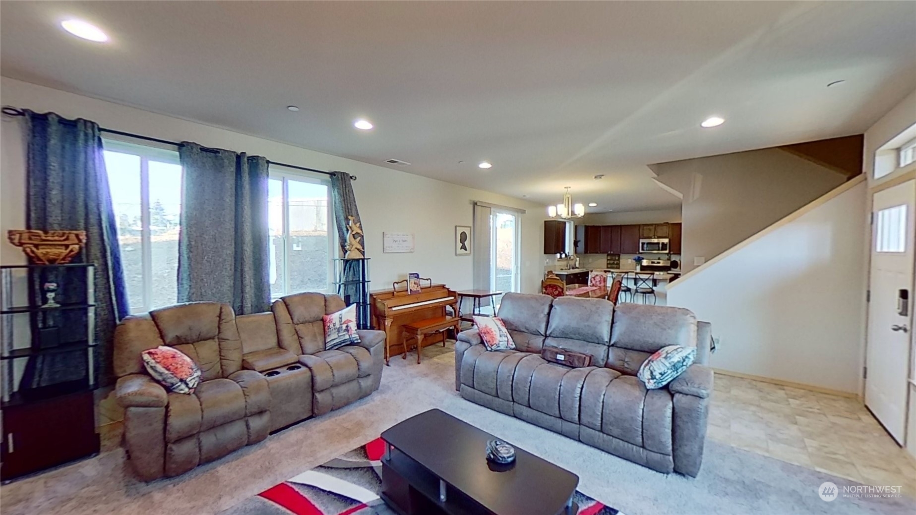 Property Photo: 2530 Jacaranda Avenue WA 98310