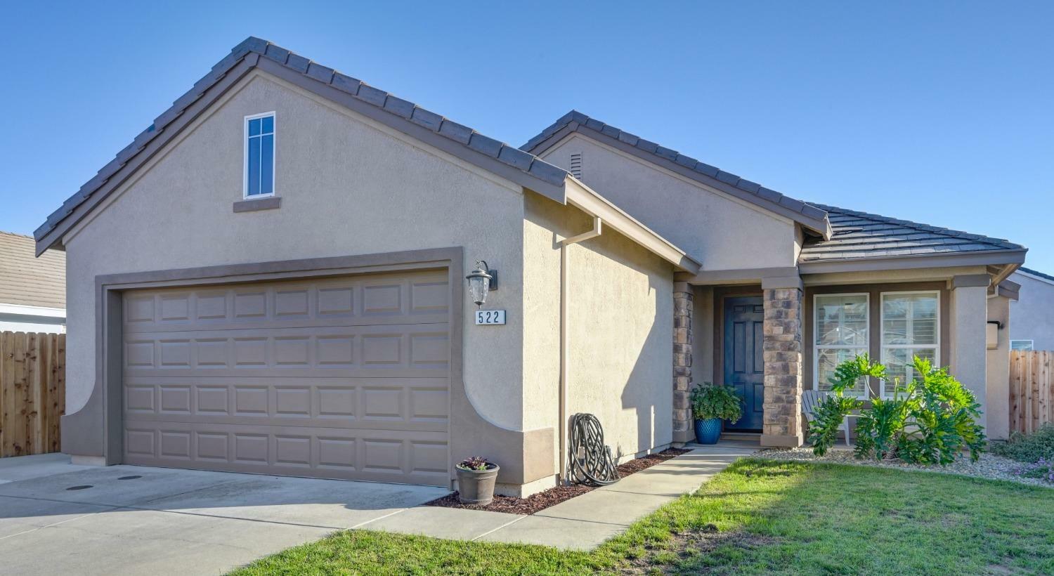 Property Photo:  522 Arlingdale Circle  CA 95673 