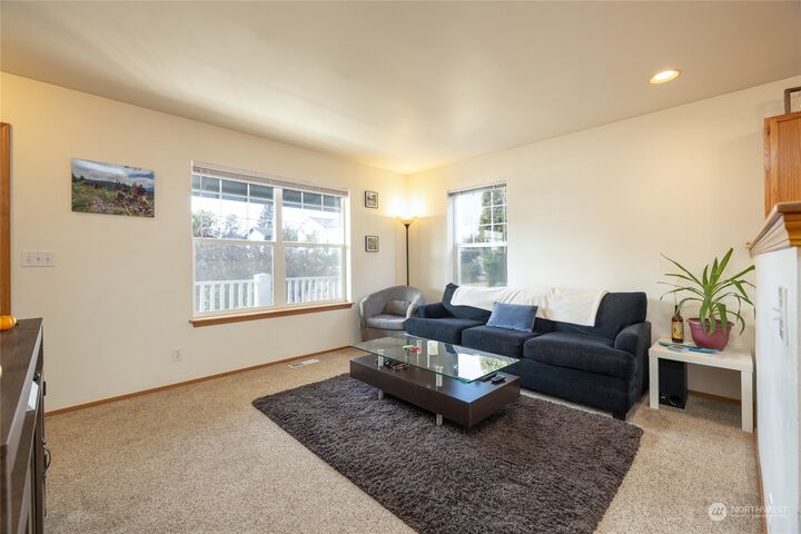 Property Photo:  2826 Nevada Street  WA 98226 