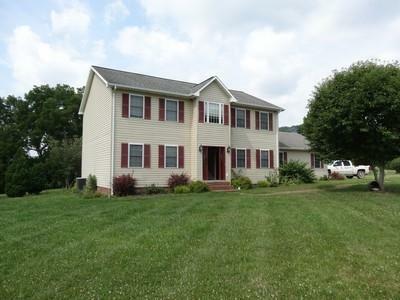 Property Photo: 187 Oak Branch Ln WV 24925