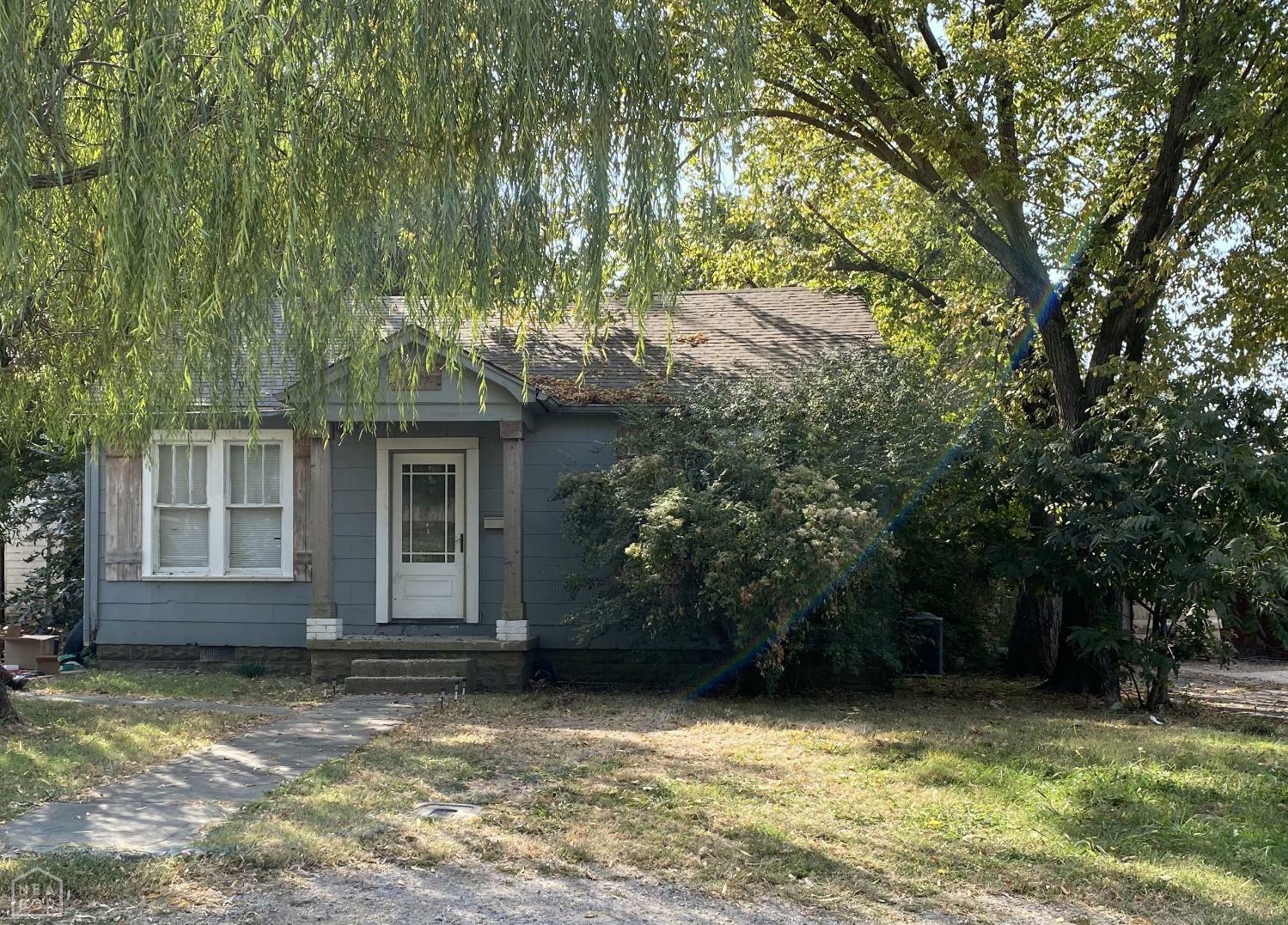 Property Photo: 1415 W Jefferson Avenue AR 72401