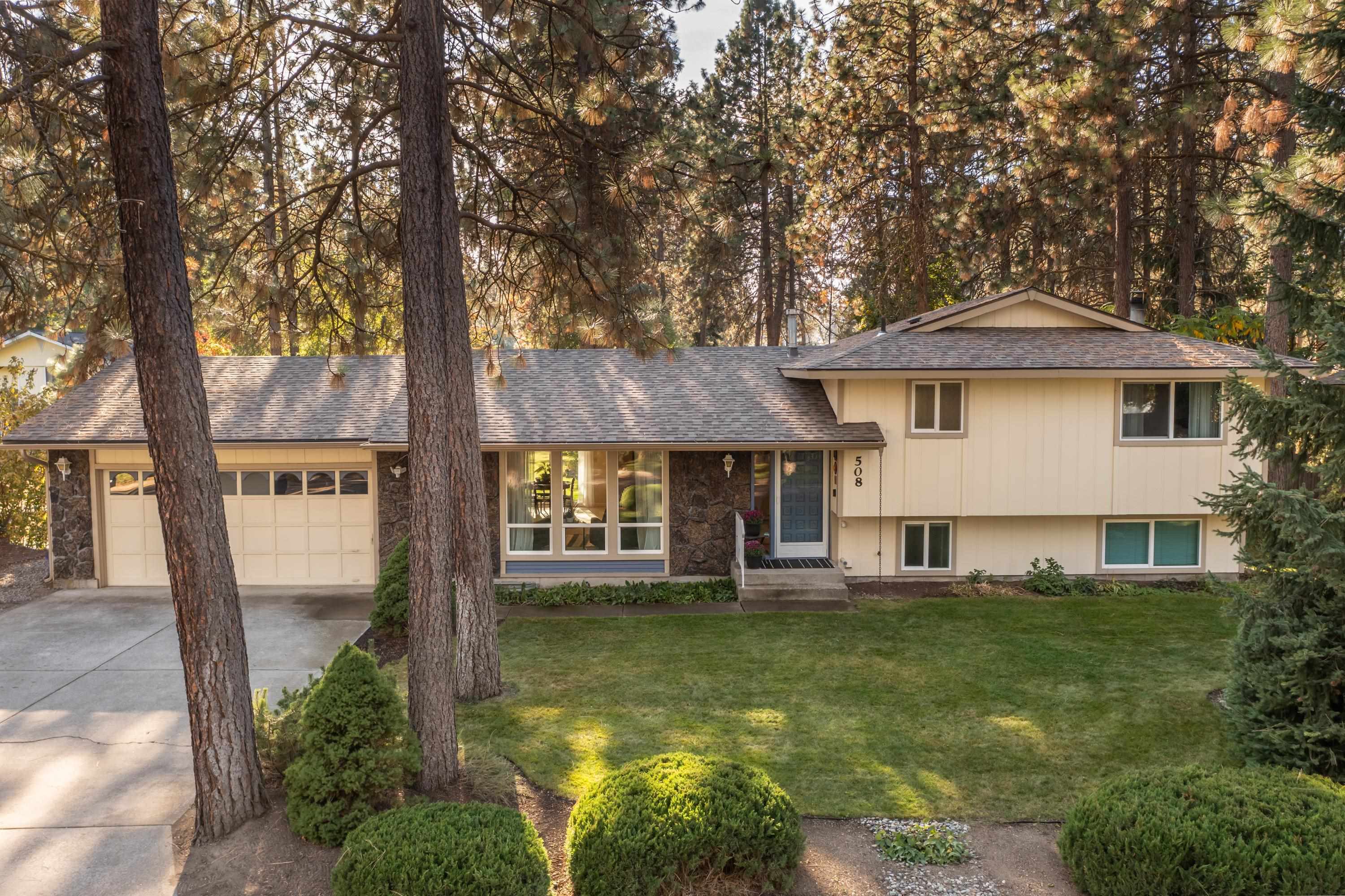 Property Photo:  508 E Eaton Ave  WA 99218 