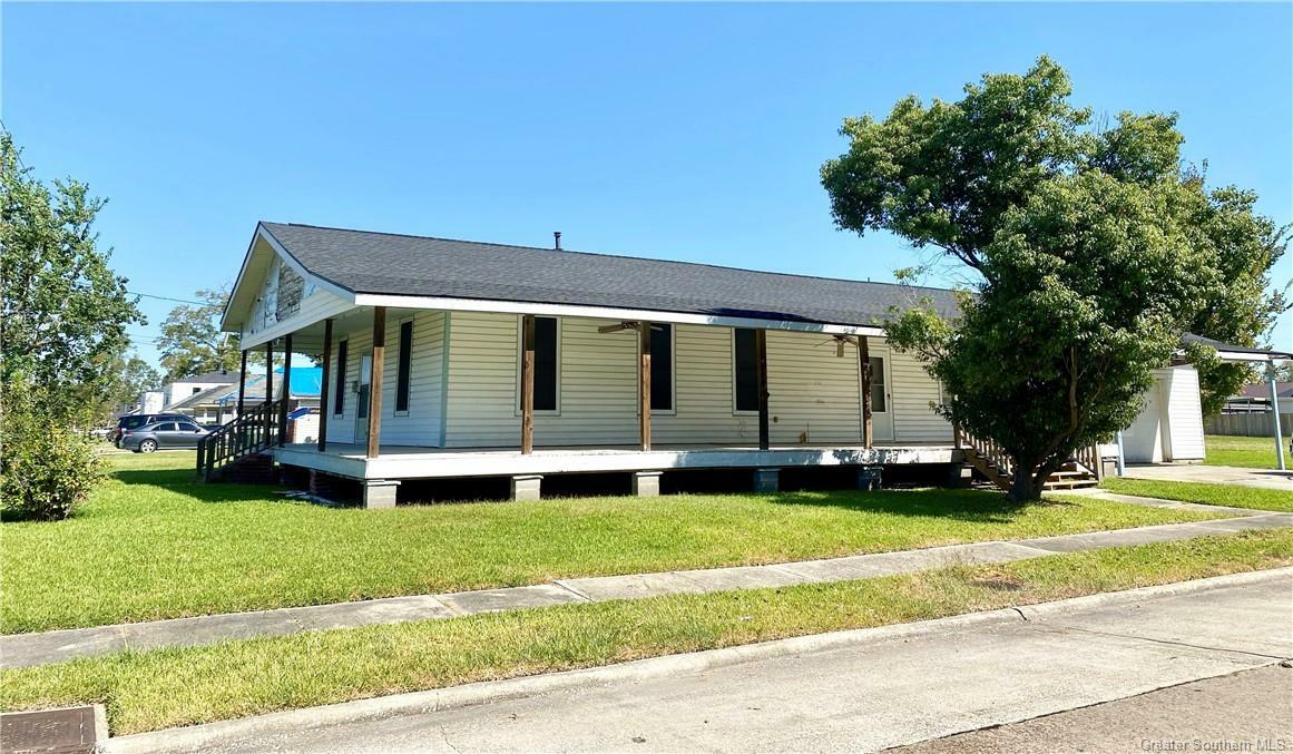 Property Photo:  2417 Creole Street  LA 70601 